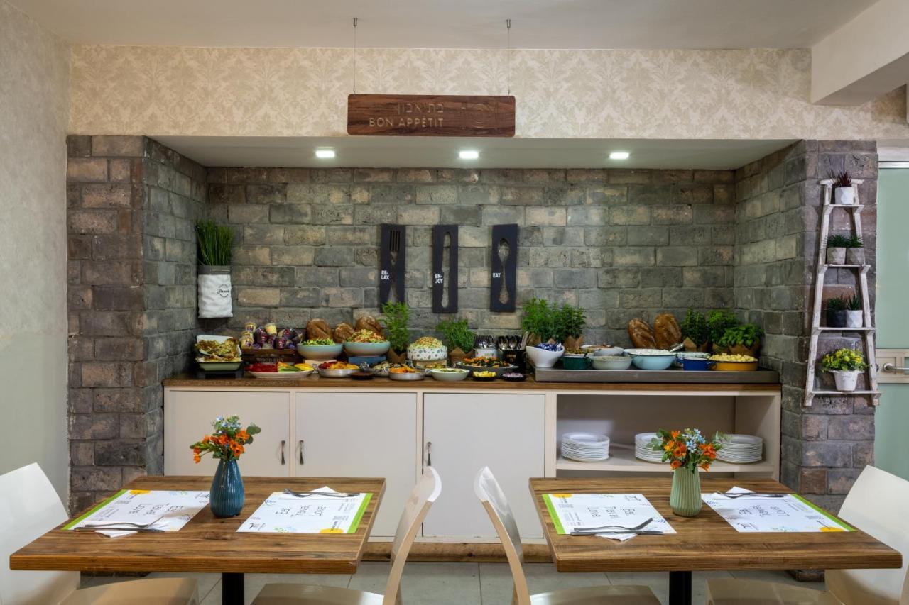 Travel Hotel Eilon Elon Екстериор снимка
