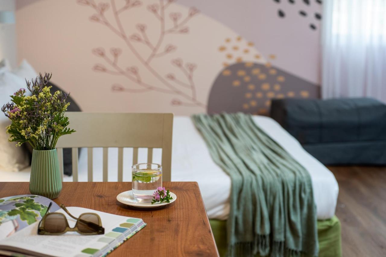 Travel Hotel Eilon Elon Екстериор снимка