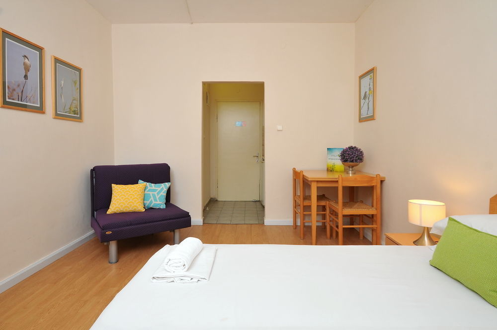 Travel Hotel Eilon Elon Екстериор снимка